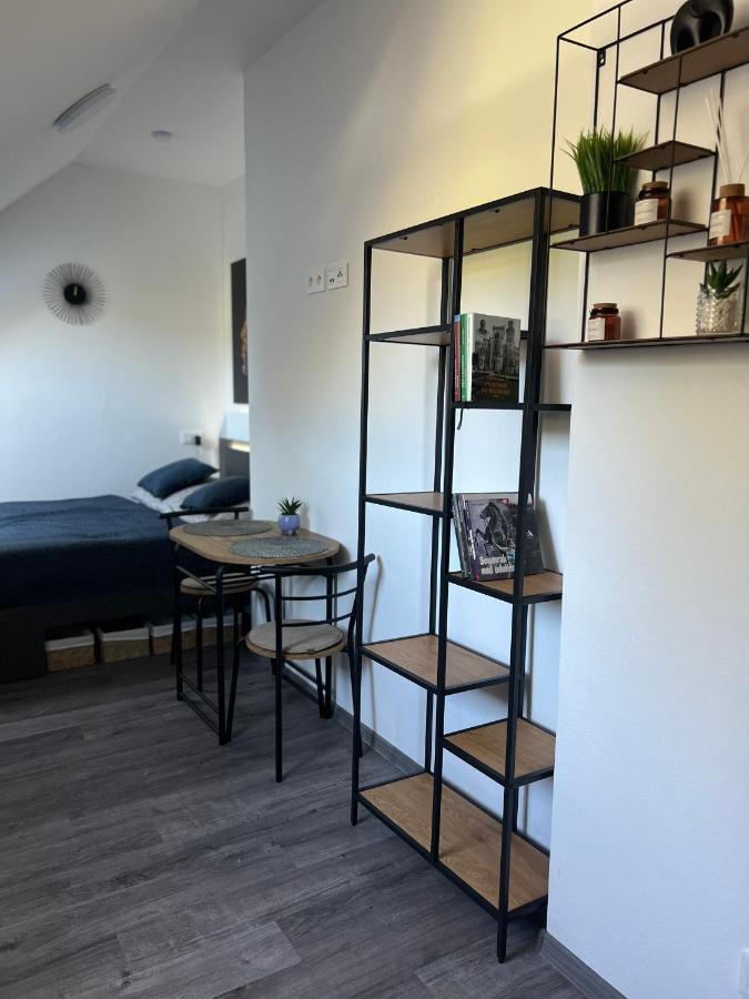 Hobiti Apartman - Frodo Černá v Pošumaví Eksteriør billede